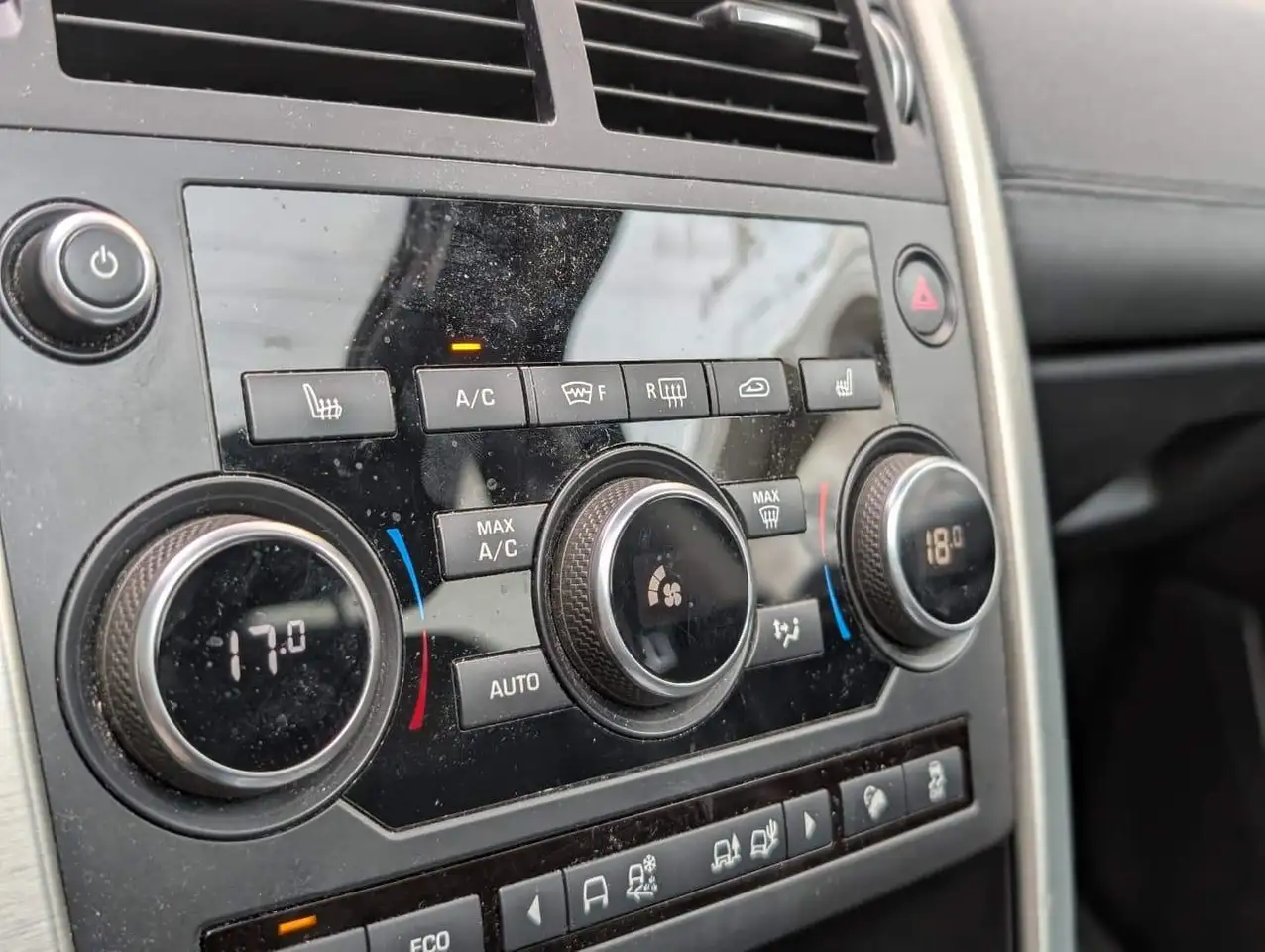Land Rover Discovery Sport снимка Land Rover Discovery Sport