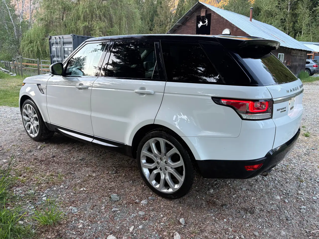 Land Rover Range Rover Sport снимка Land Rover Range Rover Sport