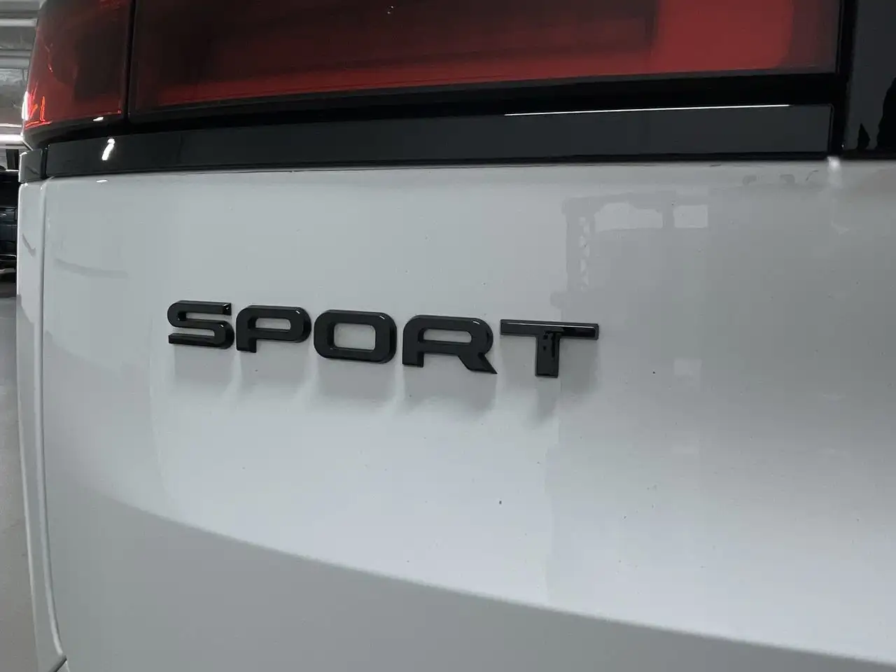 Land Rover Range Rover Sport снимка Land Rover Range Rover Sport