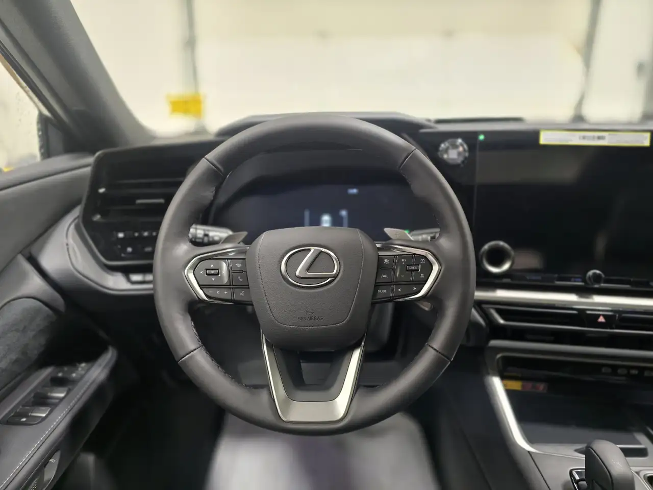 Lexus TX photo Lexus TX