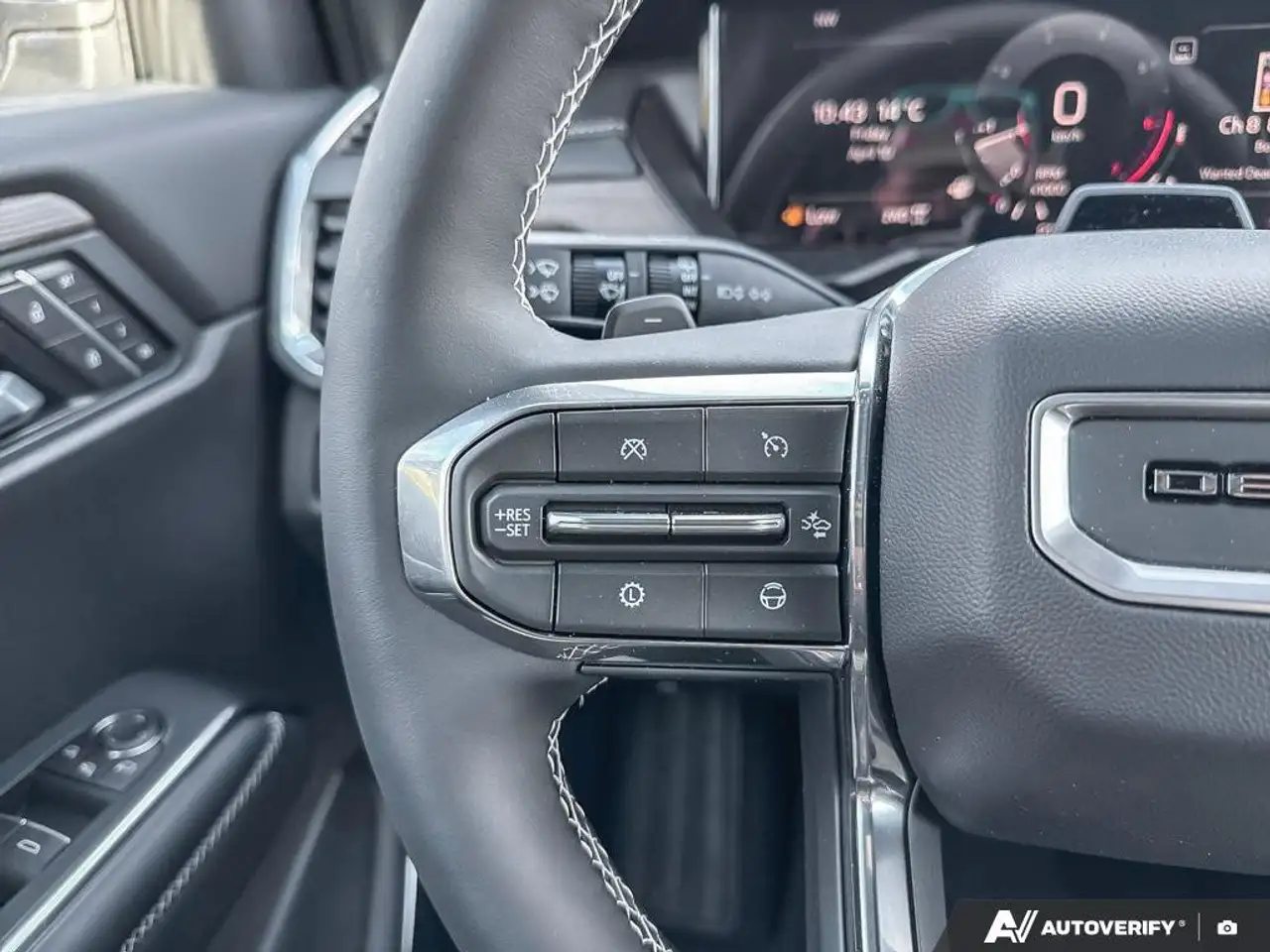 GMC Acadia снимка GMC Acadia