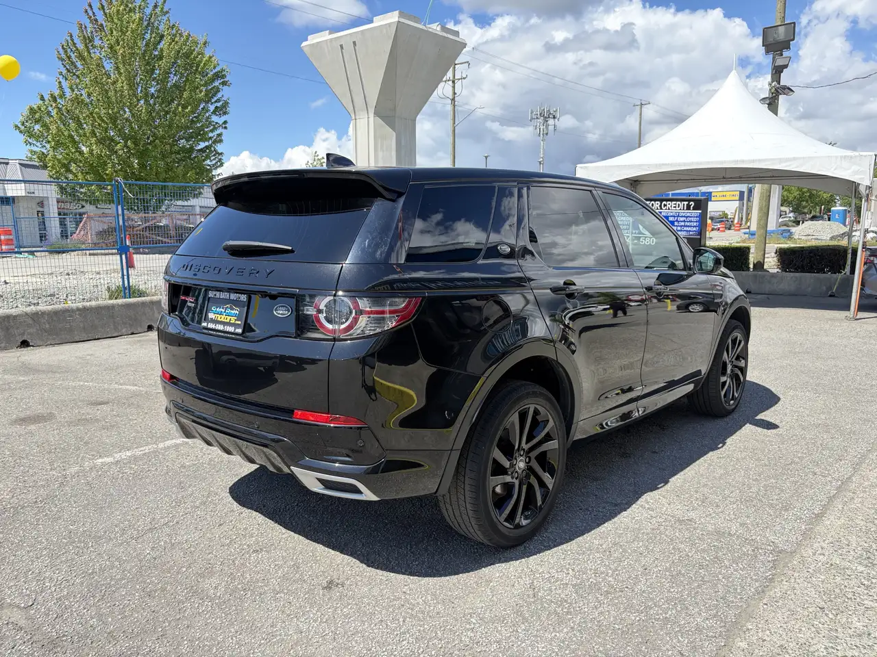 Land Rover Discovery Sport photo Land Rover Discovery Sport