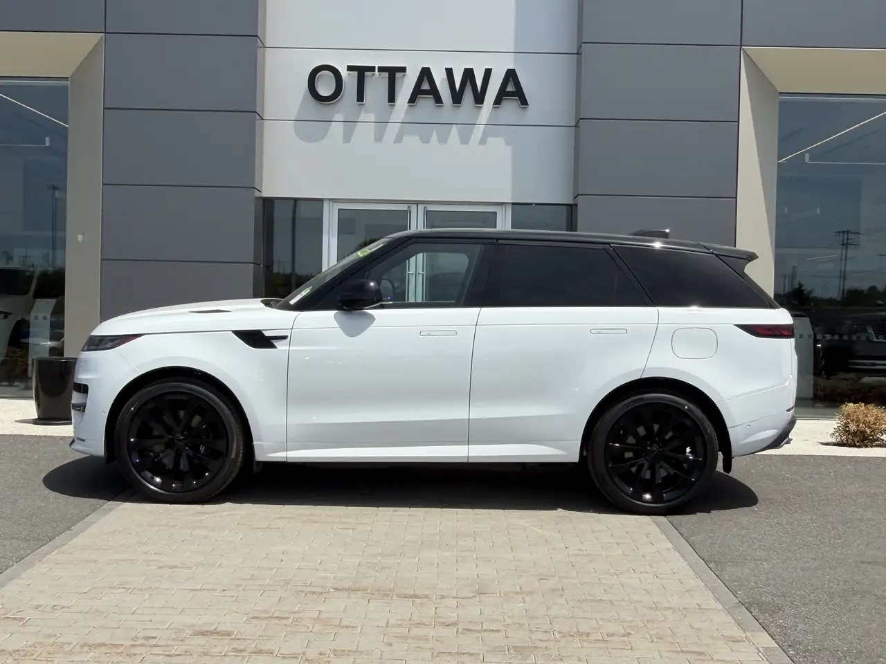 Land Rover Range Rover Sport снимка Land Rover Range Rover Sport
