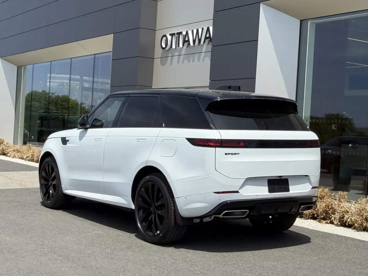 Land Rover Range Rover Sport снимка Land Rover Range Rover Sport