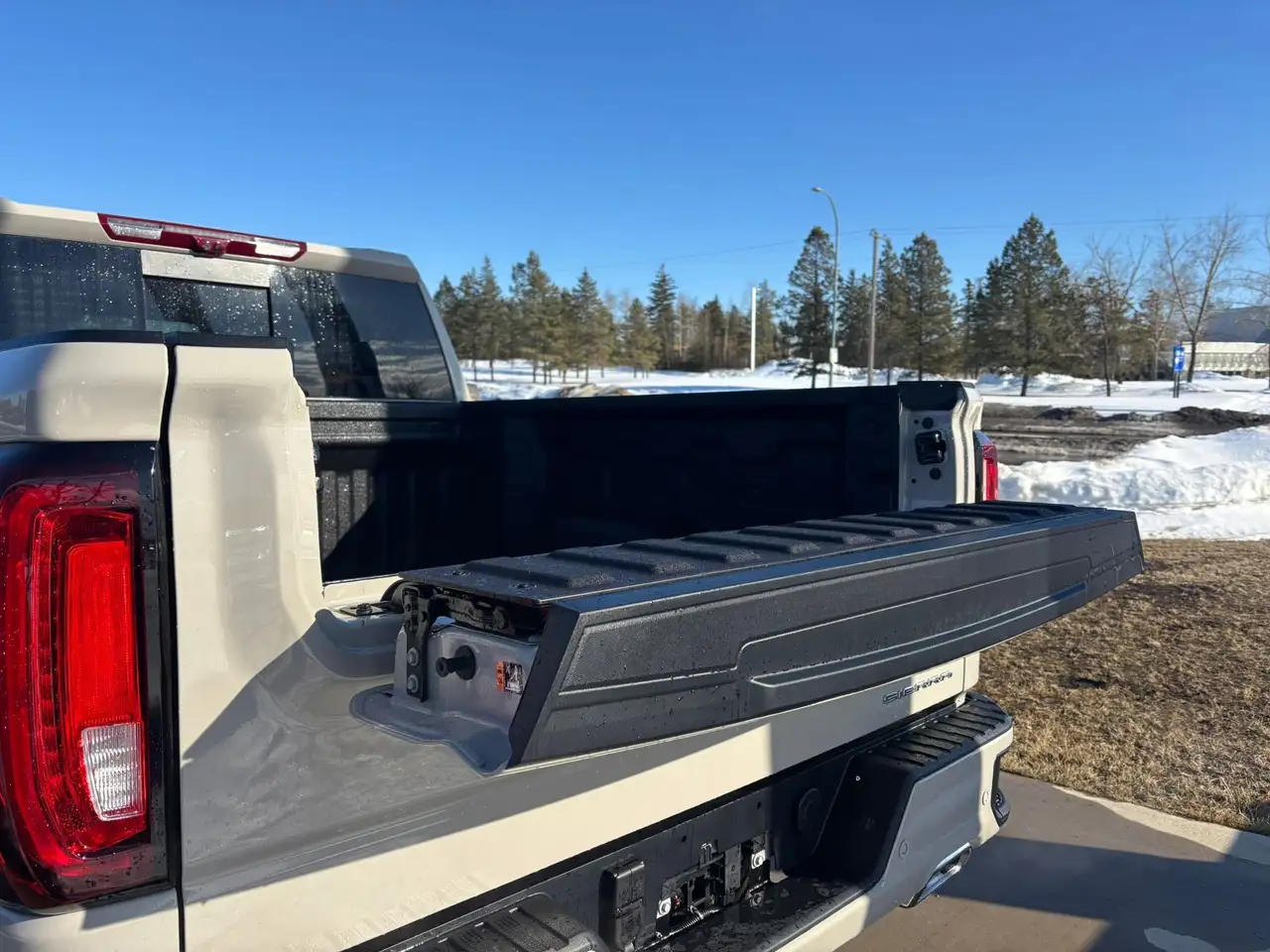 GMC Sierra 1500 photo GMC Sierra 1500