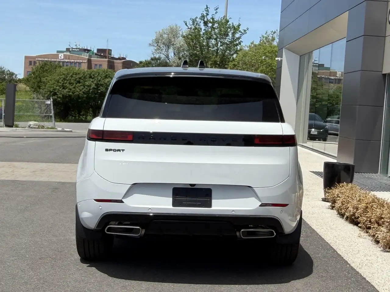 Land Rover Range Rover Sport снимка Land Rover Range Rover Sport