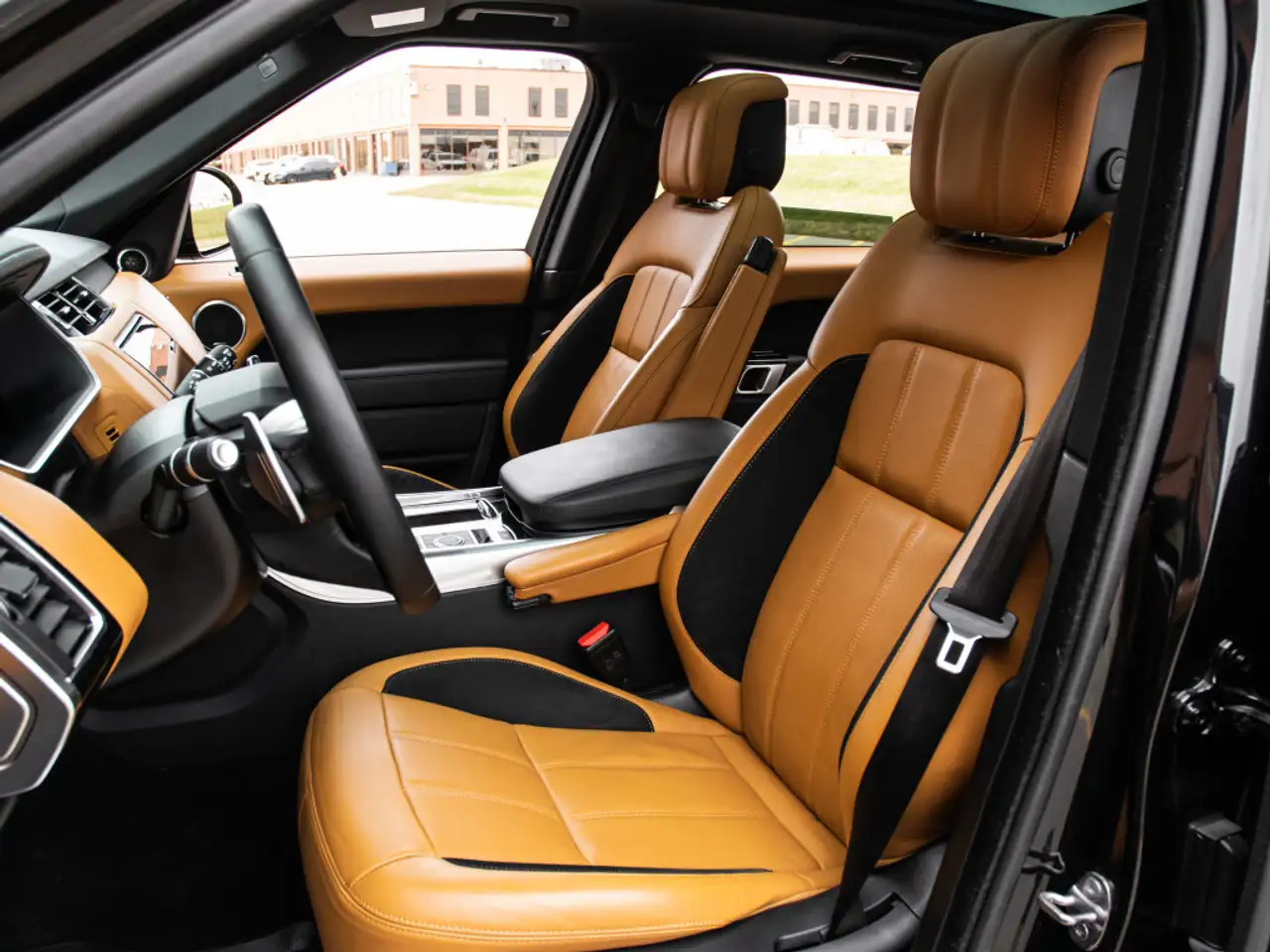 Land Rover Range Rover Sport снимка Land Rover Range Rover Sport
