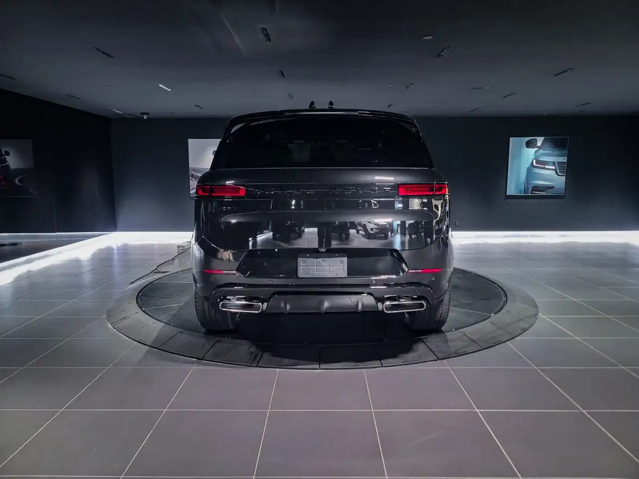 Land Rover Range Rover Sport снимка Land Rover Range Rover Sport