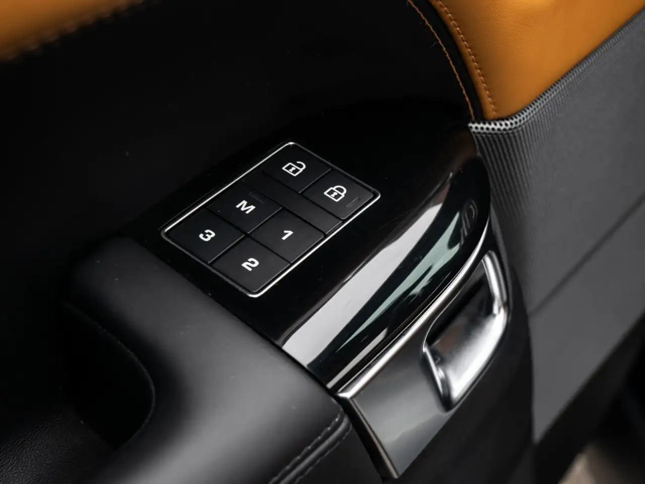 Land Rover Range Rover Sport снимка Land Rover Range Rover Sport