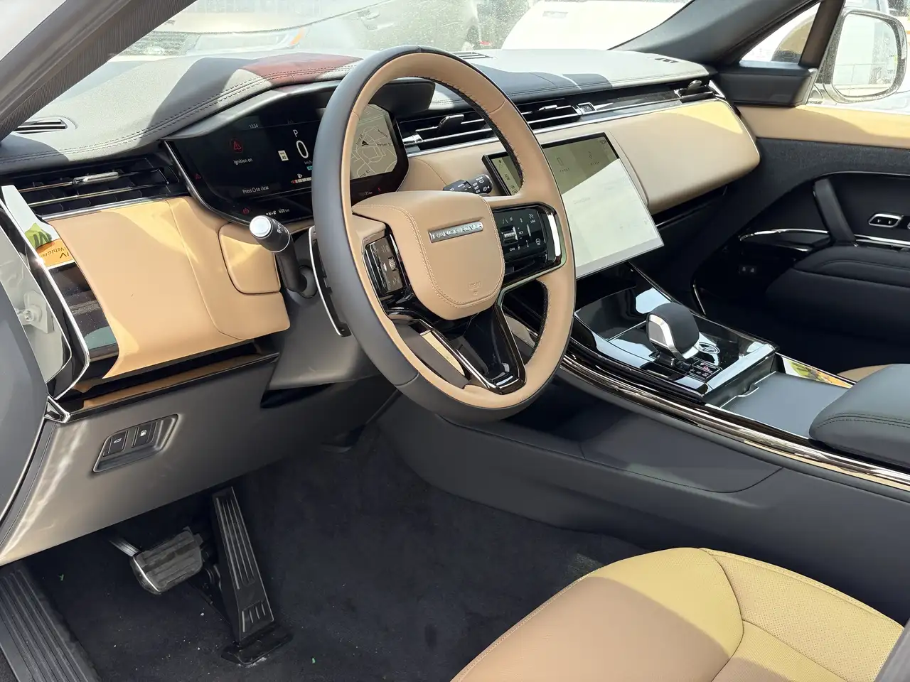 Land Rover Range Rover Sport снимка Land Rover Range Rover Sport