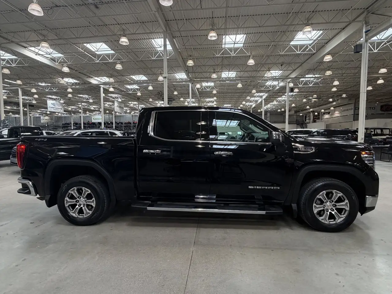 GMC Sierra 1500 снимка GMC Sierra 1500