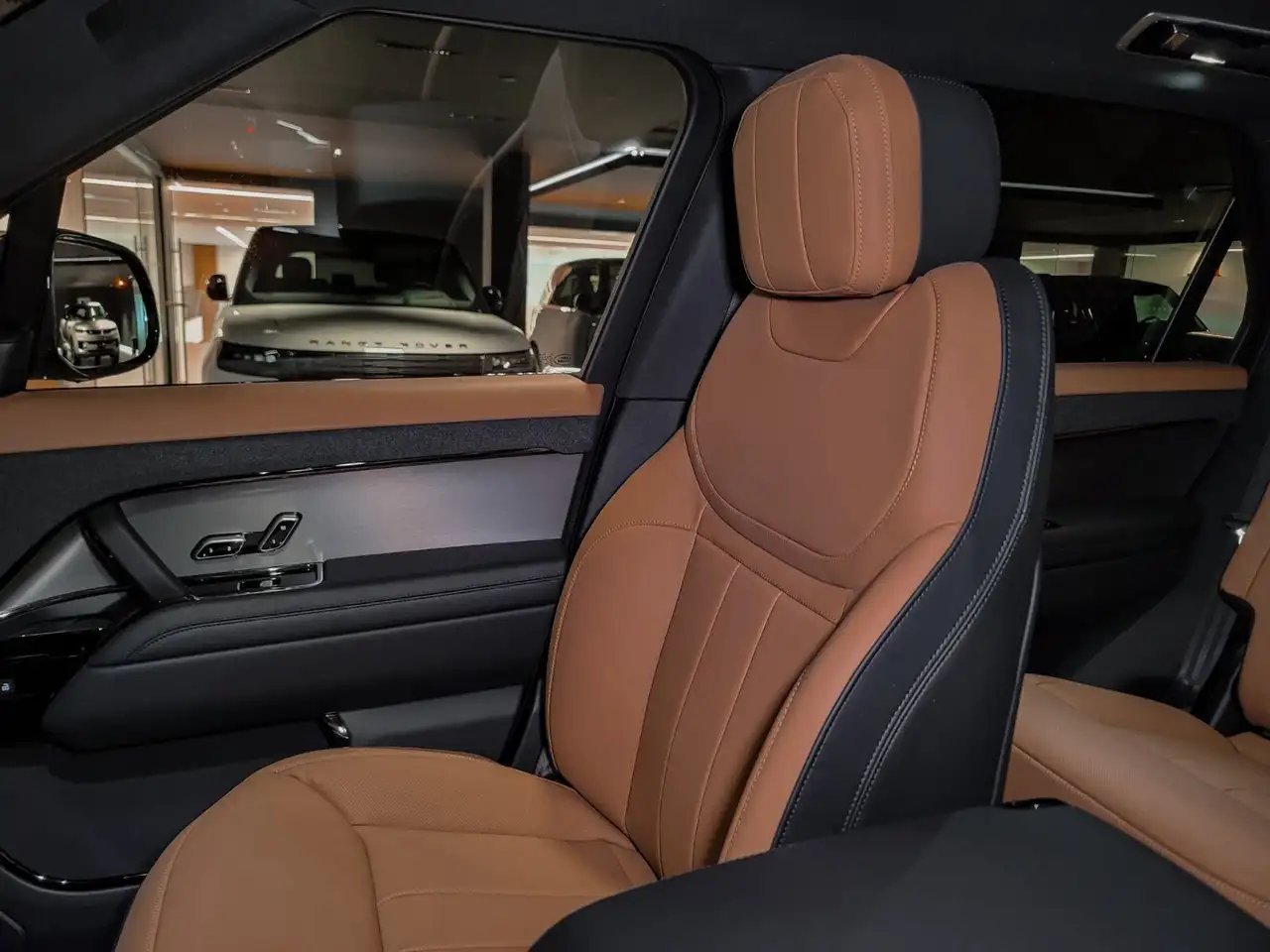 Land Rover Range Rover Sport снимка Land Rover Range Rover Sport