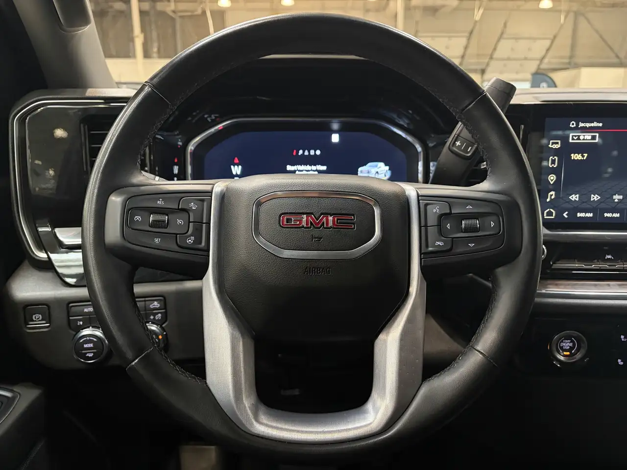 GMC Sierra 1500 снимка GMC Sierra 1500