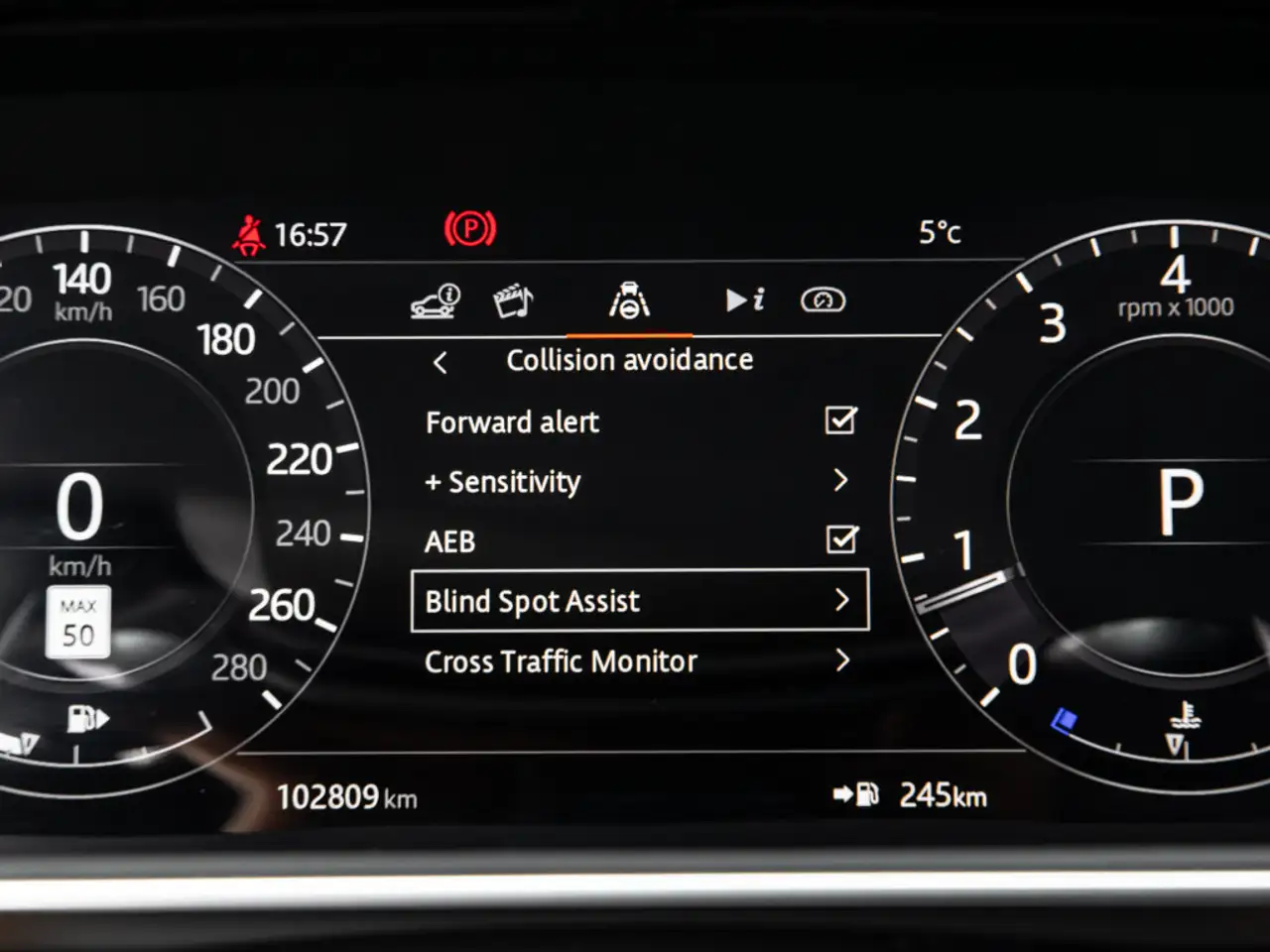 Land Rover Range Rover Sport снимка Land Rover Range Rover Sport