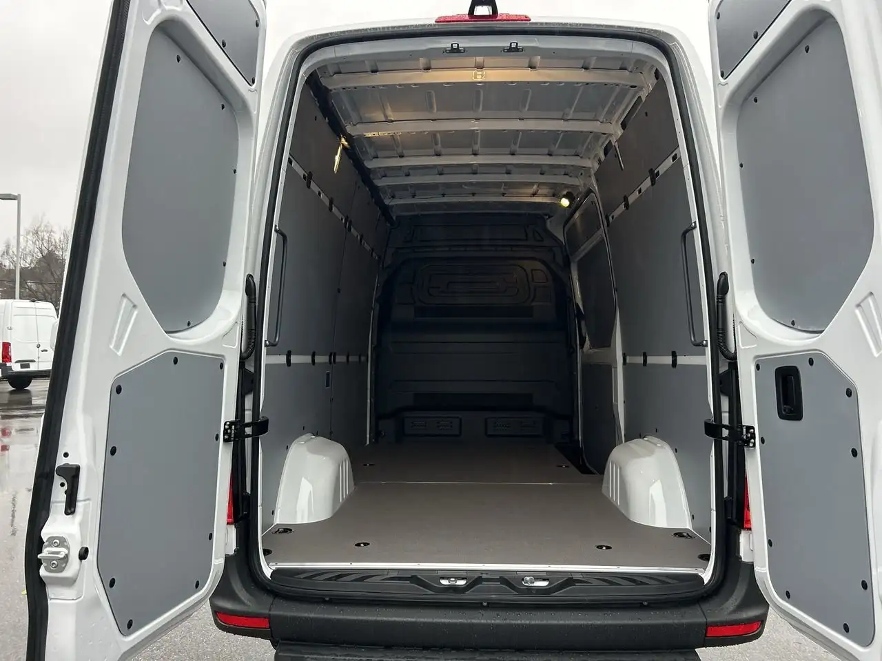 Mercedes-Benz Sprinter снимка Mercedes-Benz Sprinter