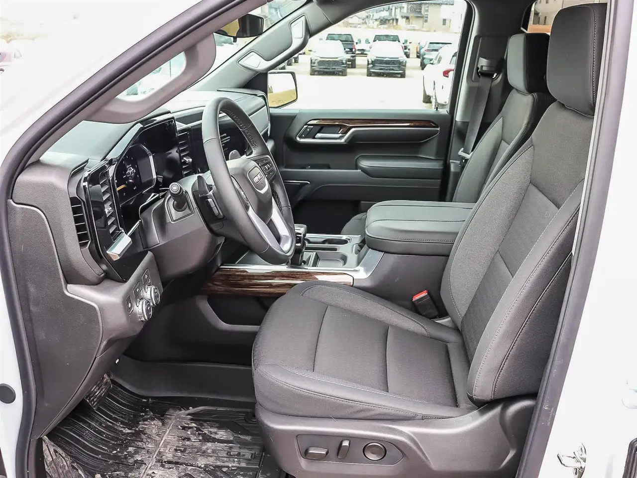GMC Sierra 1500 photo GMC Sierra 1500