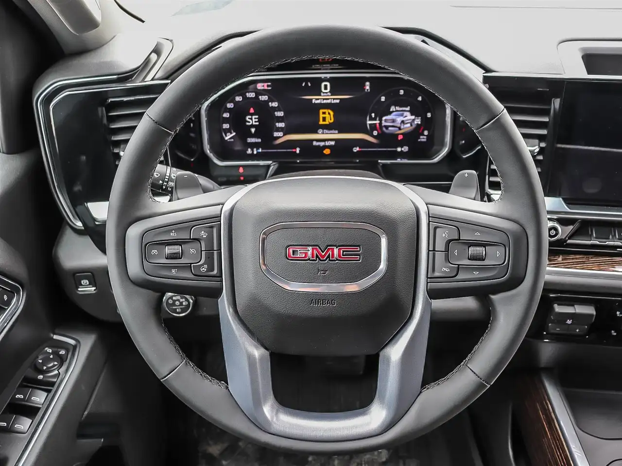 GMC Sierra 1500 photo GMC Sierra 1500