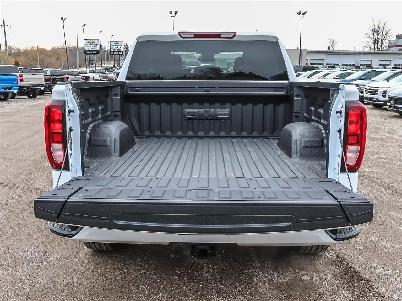 GMC Sierra 1500 photo GMC Sierra 1500