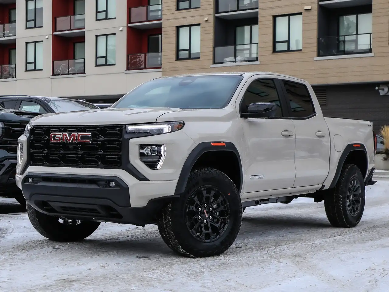 GMC Canyon photo GMC Canyon