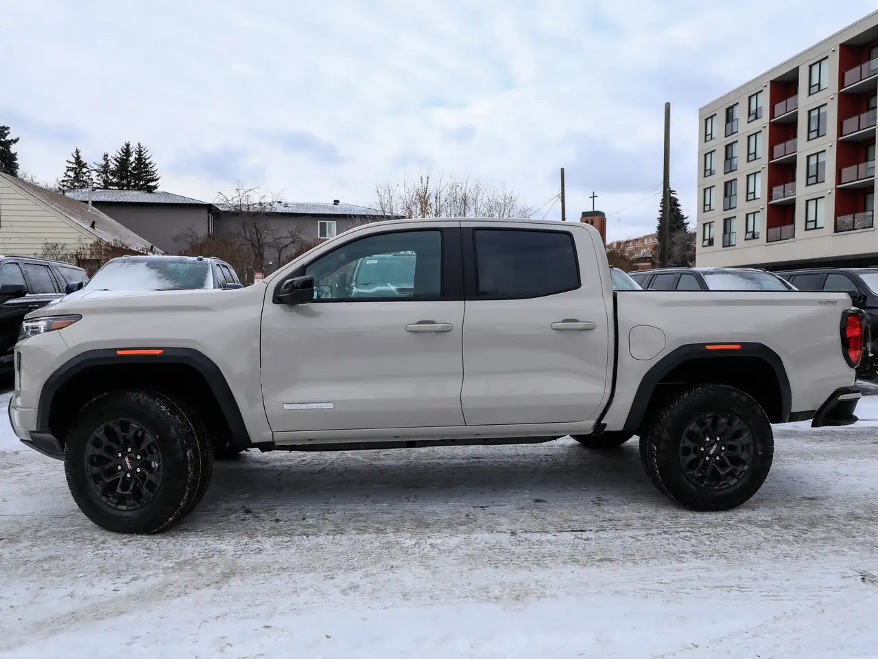 GMC Canyon photo GMC Canyon