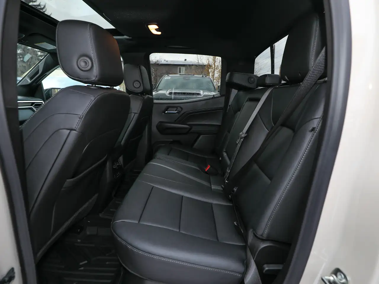 GMC Canyon photo GMC Canyon