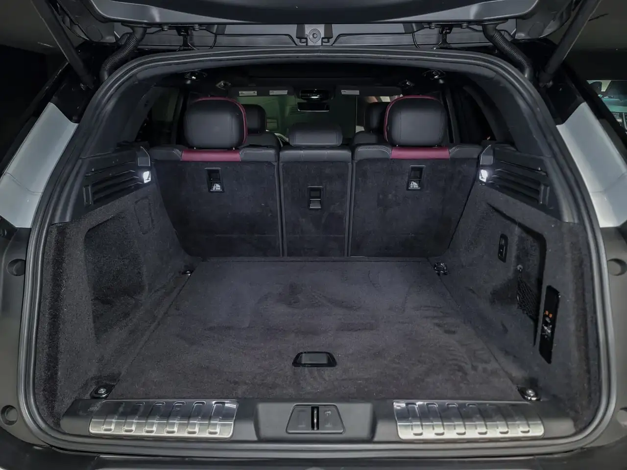 Land Rover Range Rover Sport снимка Land Rover Range Rover Sport