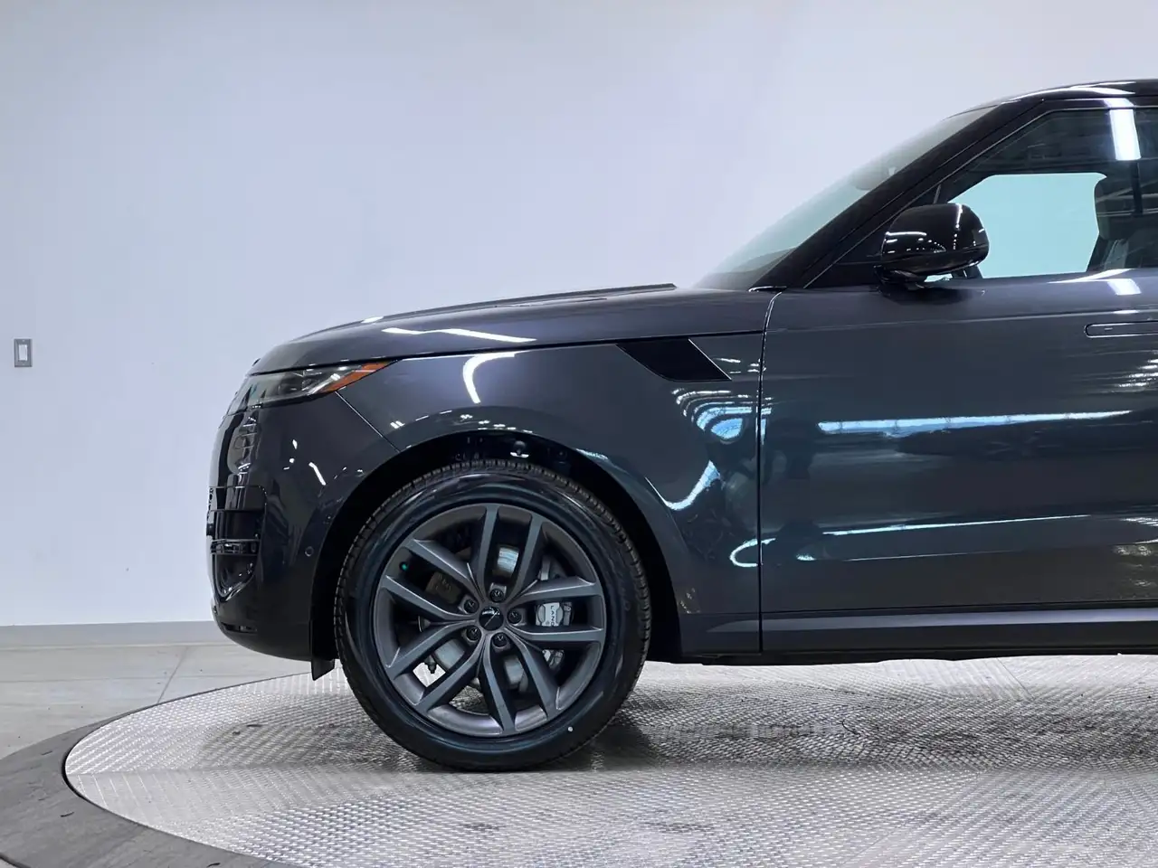 Land Rover Range Rover Sport photo Land Rover Range Rover Sport