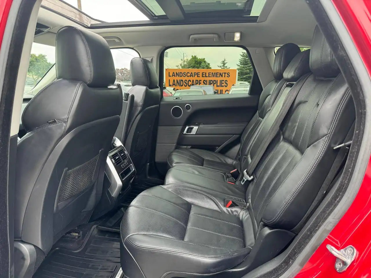 Land Rover Range Rover Sport photo Land Rover Range Rover Sport