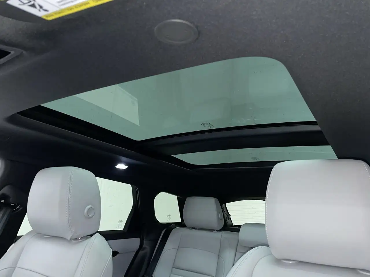 Land Rover Range Rover Evoque снимка Land Rover Range Rover Evoque