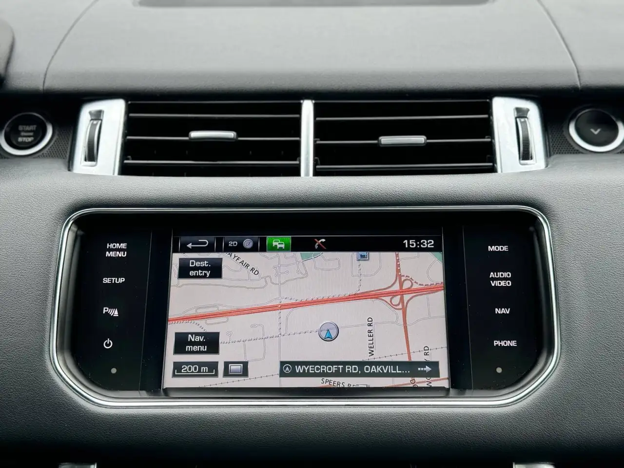Land Rover Range Rover Sport photo Land Rover Range Rover Sport