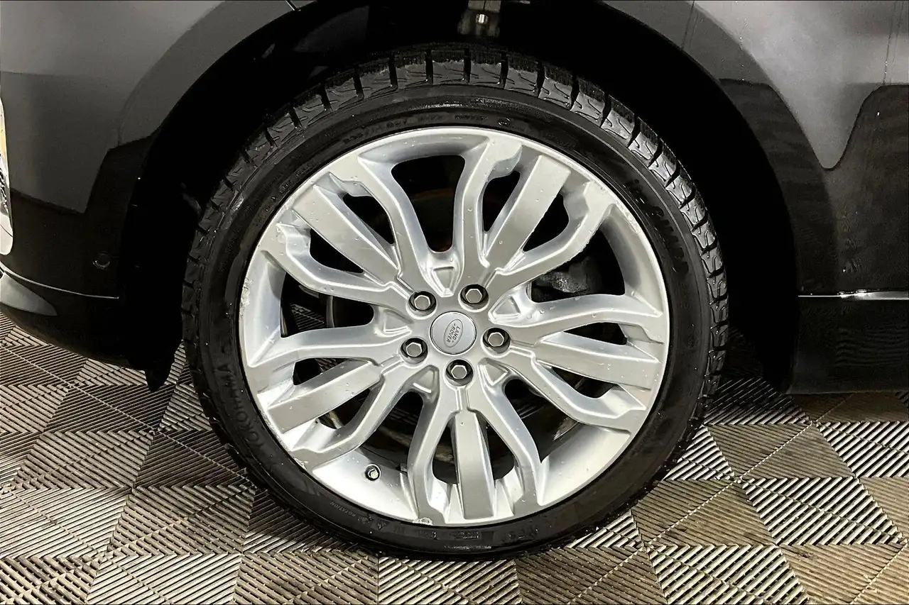 Land Rover Range Rover Sport снимка Land Rover Range Rover Sport