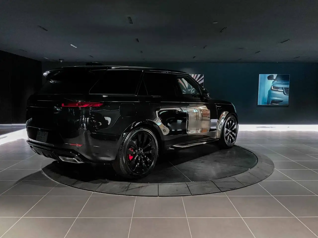 Land Rover Range Rover Sport снимка Land Rover Range Rover Sport