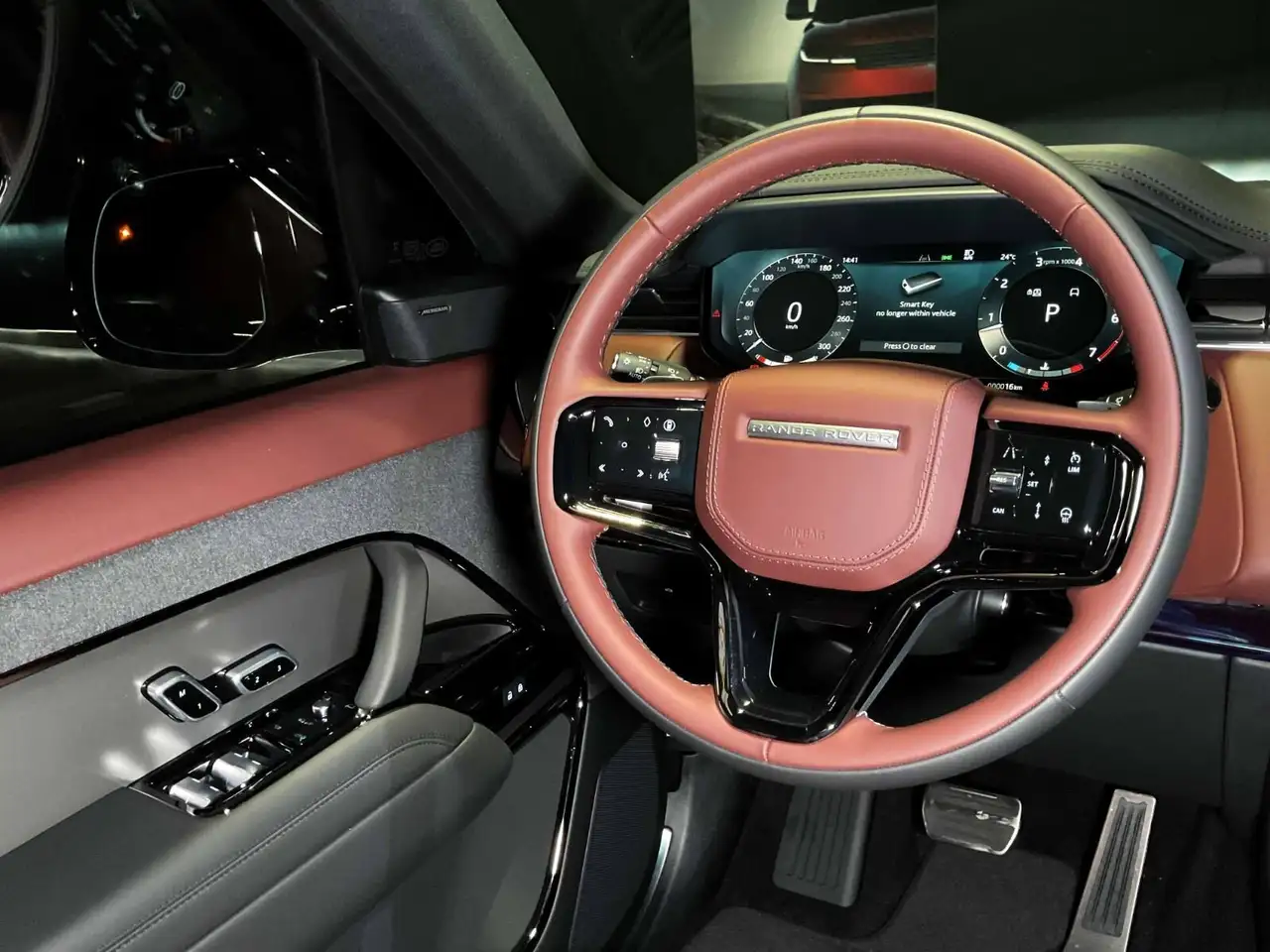 Land Rover Range Rover Sport снимка Land Rover Range Rover Sport