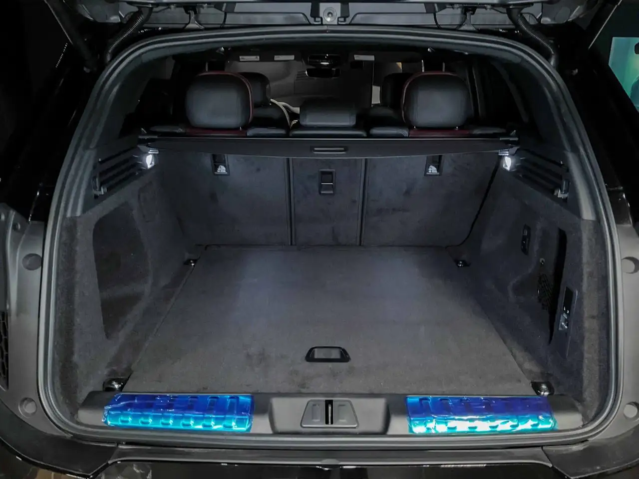 Land Rover Range Rover Sport снимка Land Rover Range Rover Sport