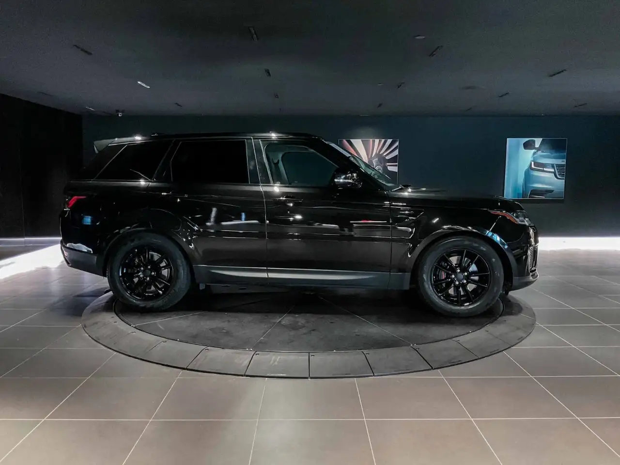 Land Rover Range Rover Sport снимка Land Rover Range Rover Sport