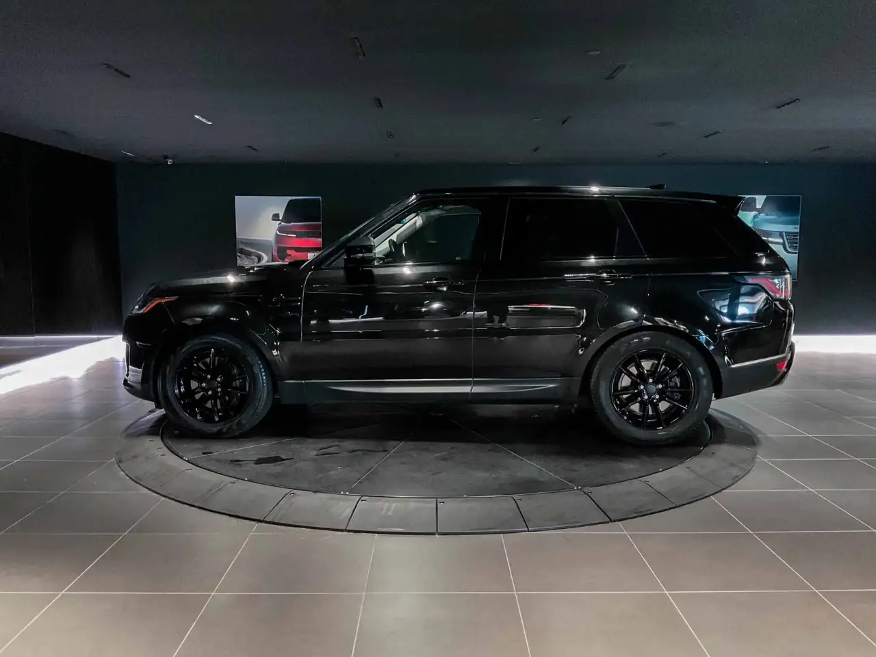 Land Rover Range Rover Sport снимка Land Rover Range Rover Sport