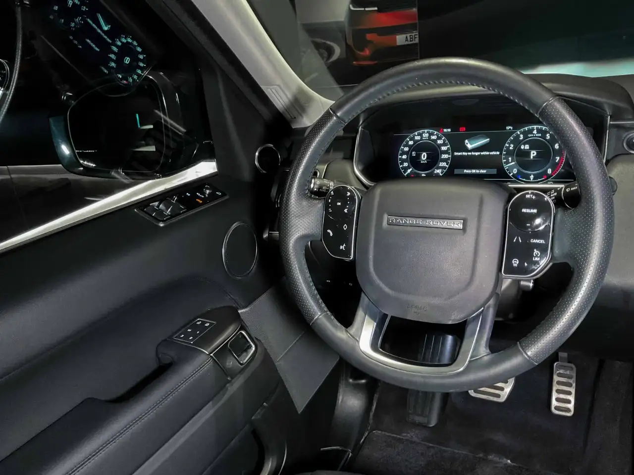 Land Rover Range Rover Sport снимка Land Rover Range Rover Sport