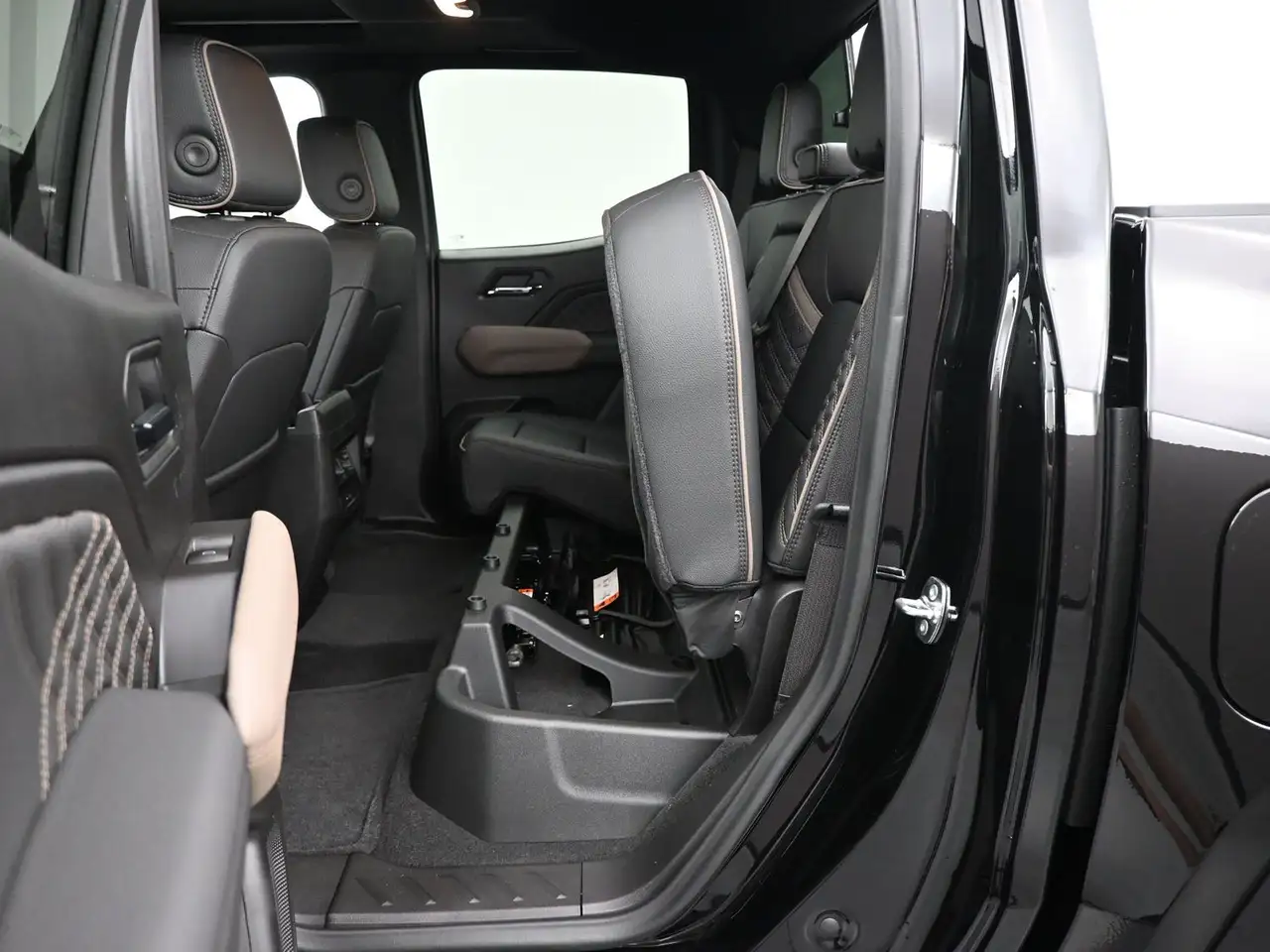 GMC Canyon photo GMC Canyon