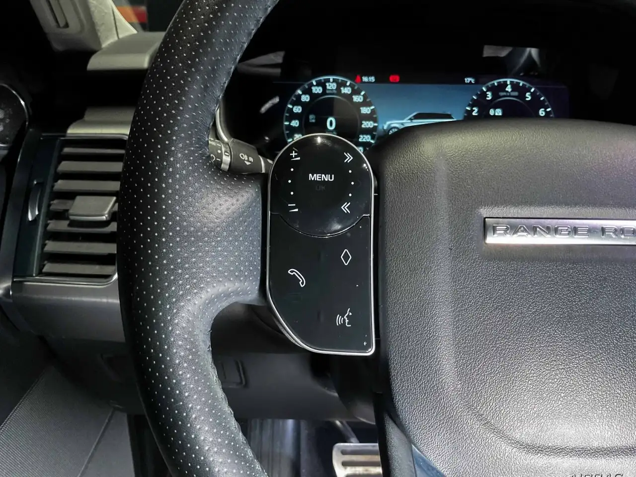 Land Rover Range Rover Sport снимка Land Rover Range Rover Sport
