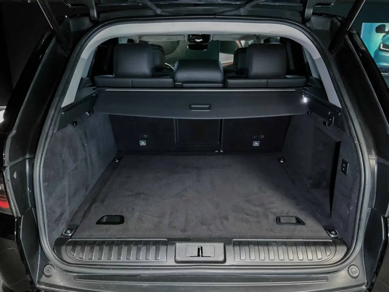 Land Rover Range Rover Sport снимка Land Rover Range Rover Sport