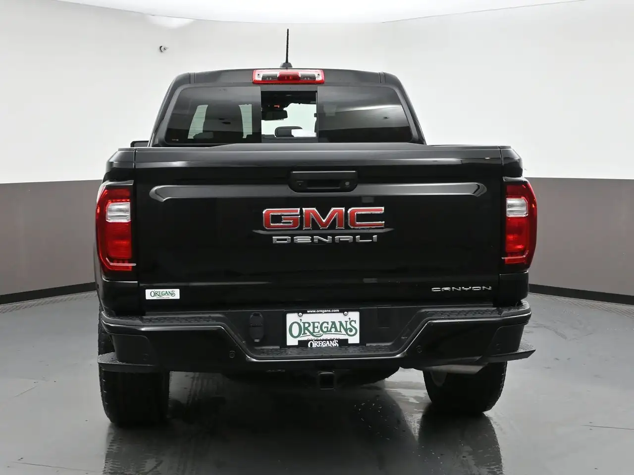 GMC Canyon photo GMC Canyon