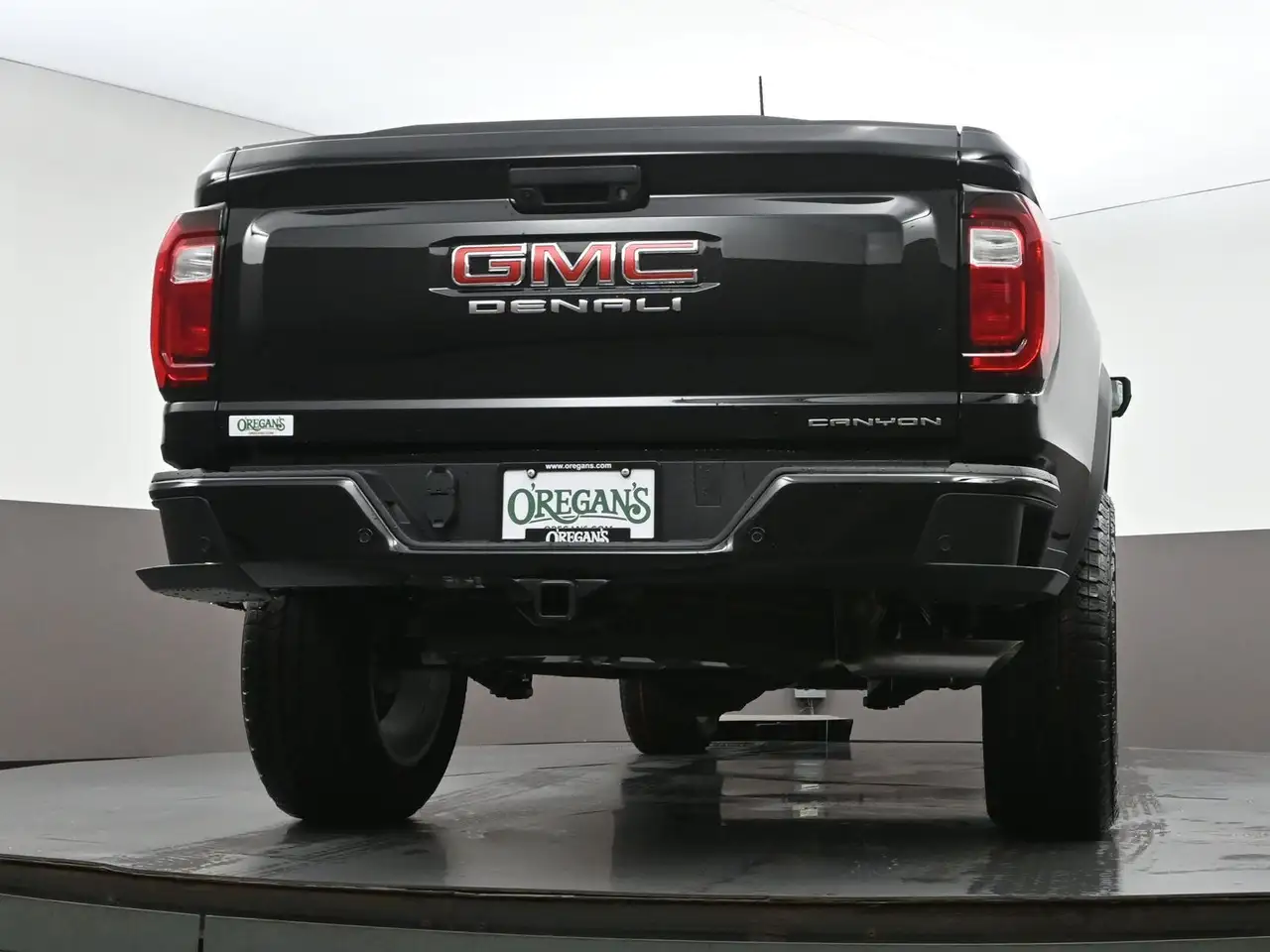 GMC Canyon photo GMC Canyon