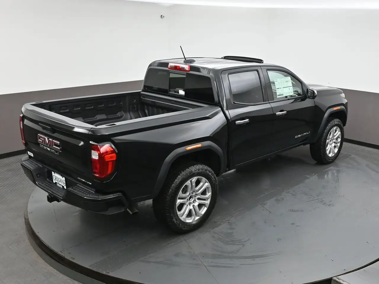 GMC Canyon photo GMC Canyon