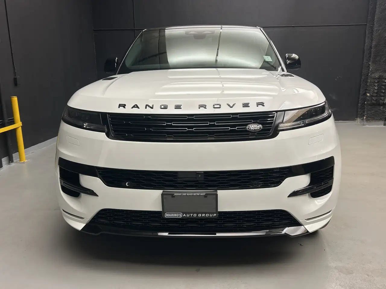 Land Rover Range Rover Sport снимка Land Rover Range Rover Sport