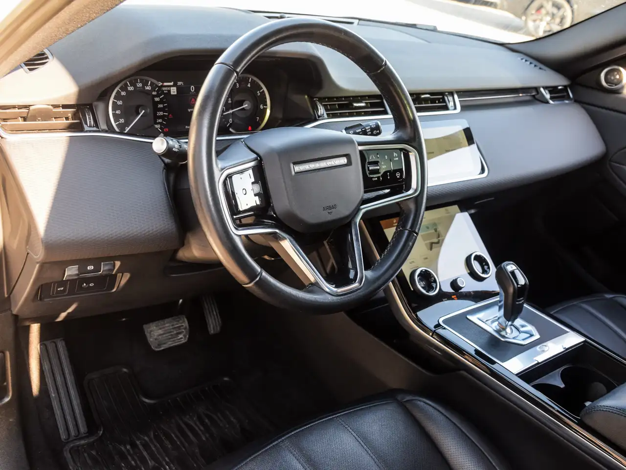 Land Rover Range Rover Evoque photo Land Rover Range Rover Evoque