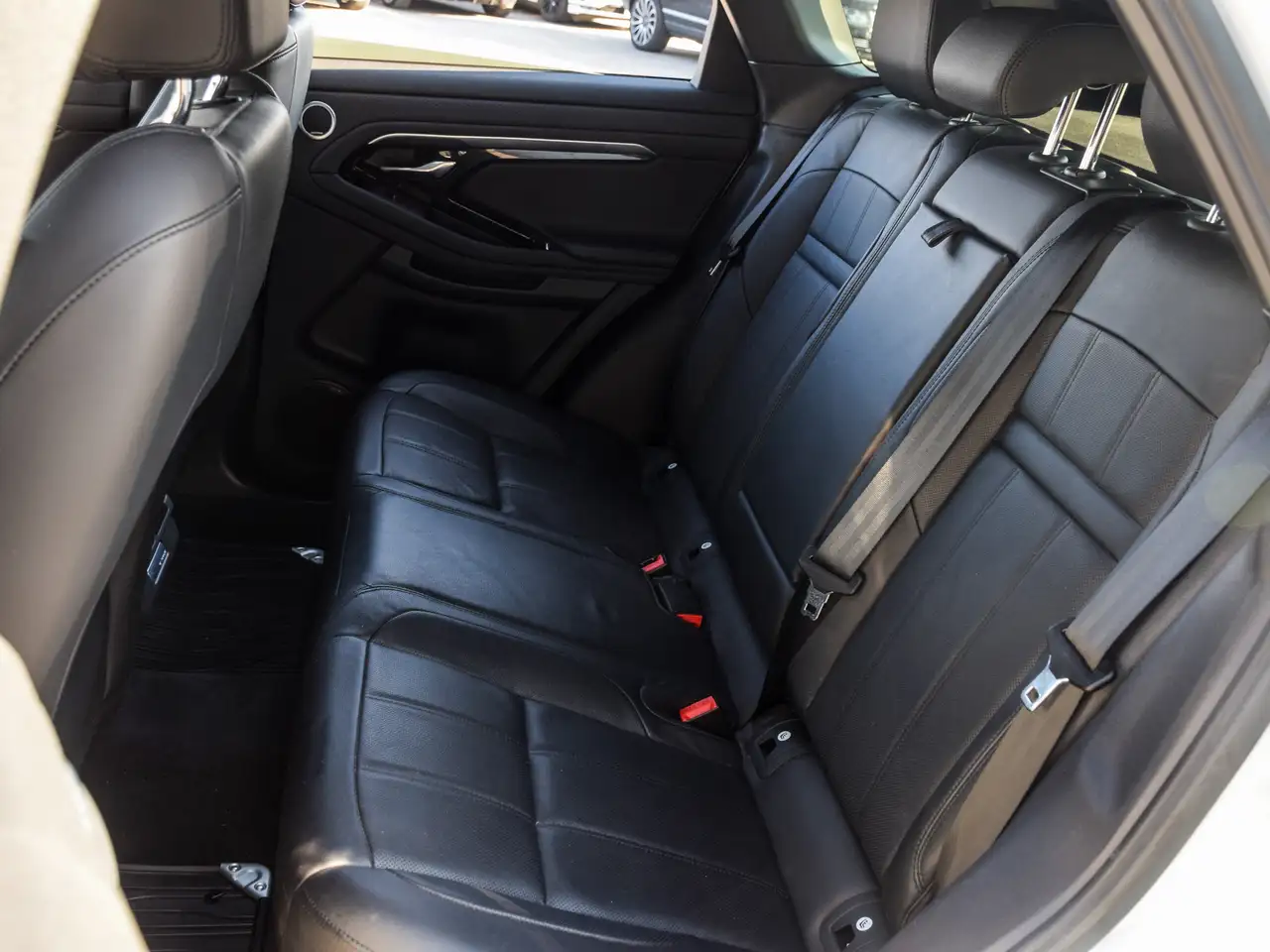 Land Rover Range Rover Evoque photo Land Rover Range Rover Evoque