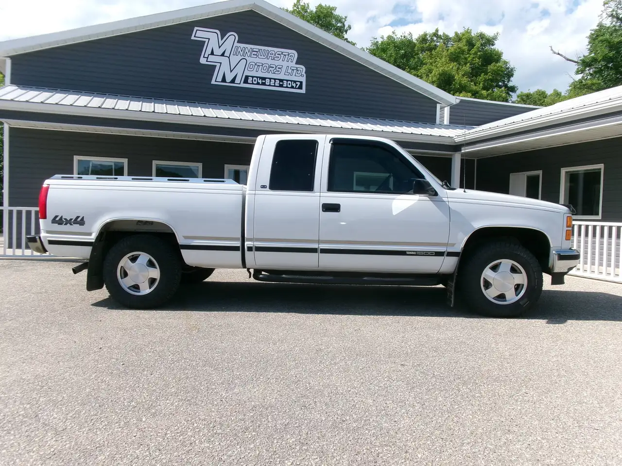 GMC Sierra 1500 photo GMC Sierra 1500