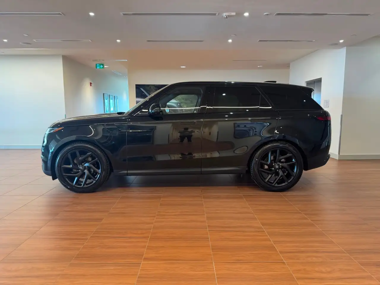 Land Rover Range Rover Sport снимка Land Rover Range Rover Sport