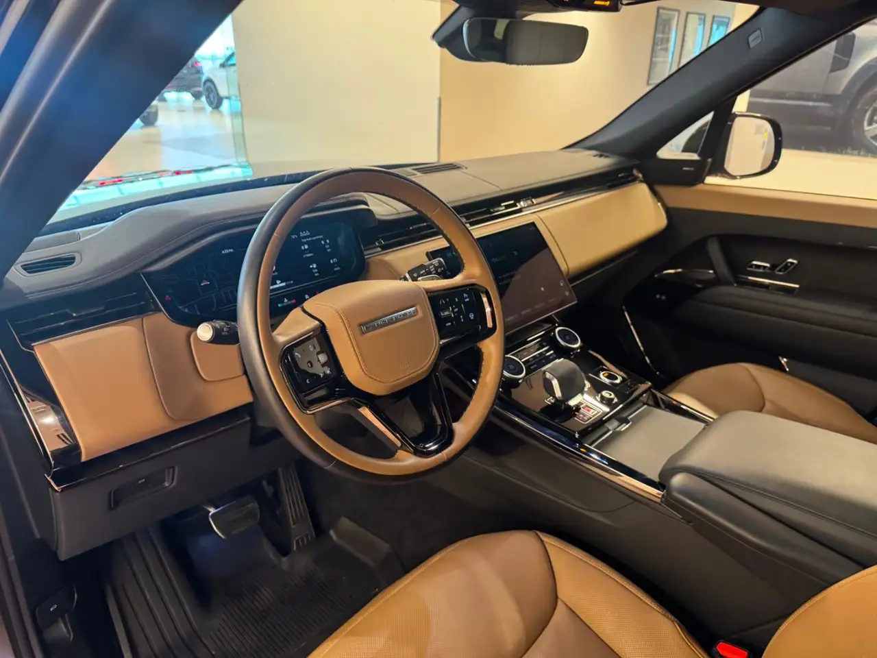 Land Rover Range Rover Sport photo Land Rover Range Rover Sport