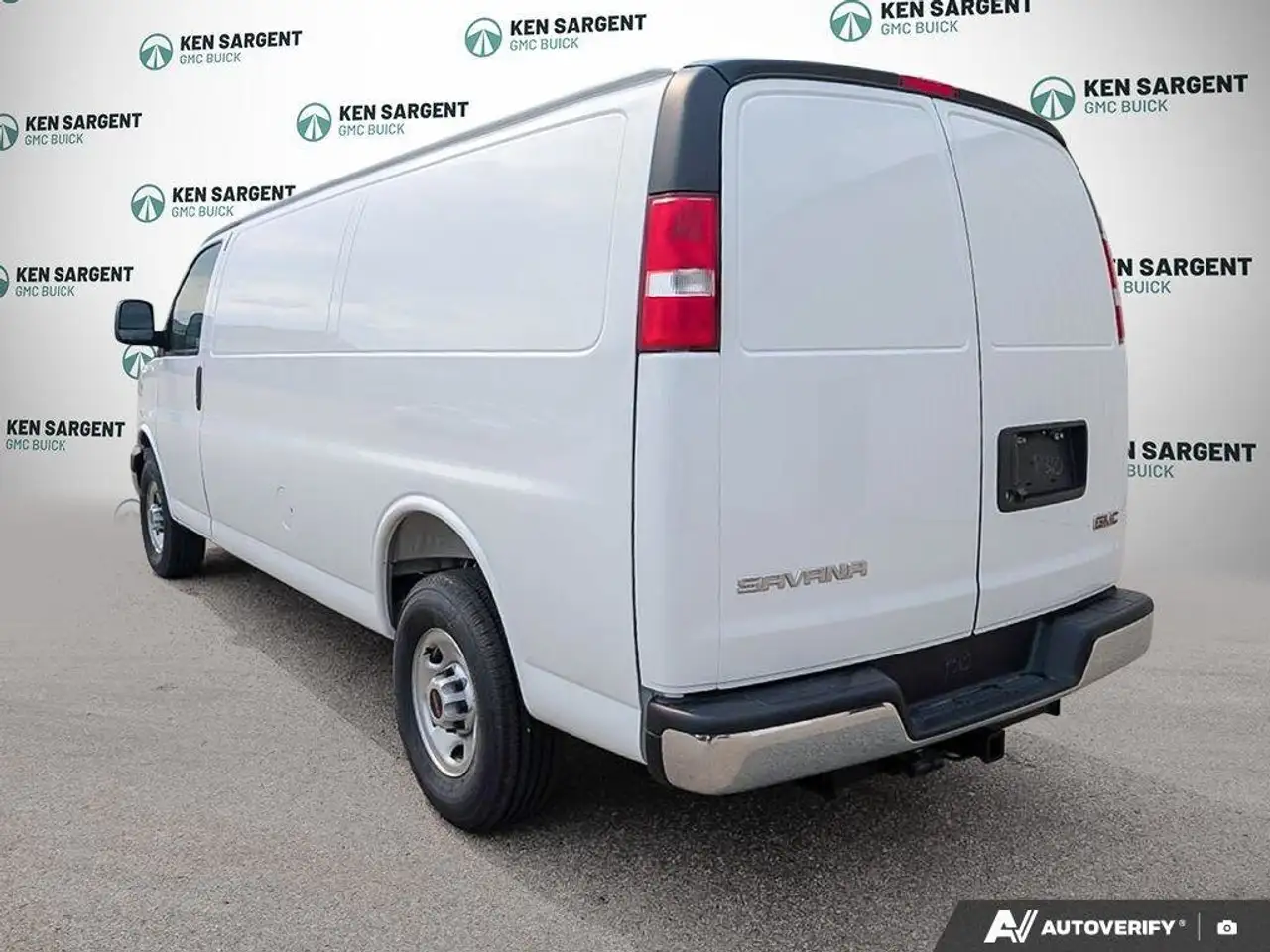 GMC Savana fotografie GMC Savana